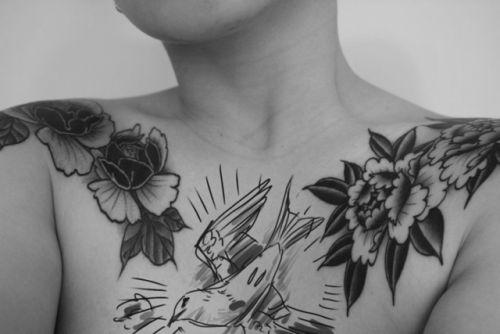 i never ever thought i’d be the kind of person to get a chest tattoo…. but here i am de