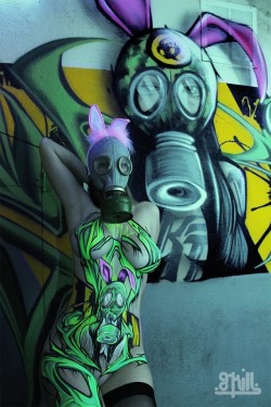 squeakmynuggetz:  Body paint &lt;3 