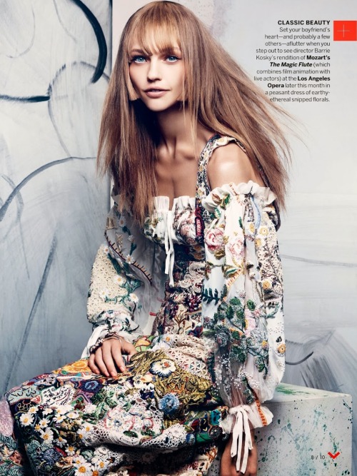 simplynoted-fashion:  NOVEMBER 2013 - VOGUE USMODEL: SASHA PIVOVAROVAPHOTOGRAPHY: CRAIG MCDEANSTYLIN