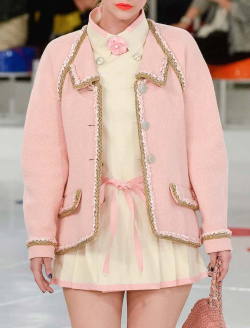 highfashionporn:Chanel Cruise 2016 RTW -