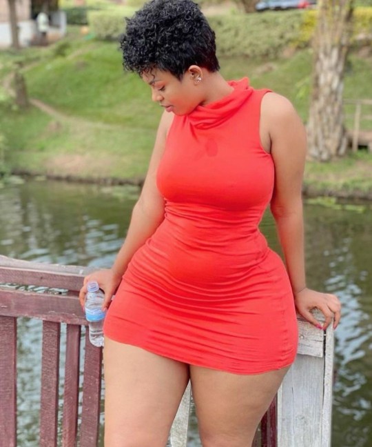 princejazziedad:DeliciouslySexy Flat Tummy Phatt Ass WideHipz…. Ms Nkunrun Ziza ❤️💙💛