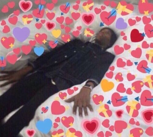 FINDING THE PERFECT SONG FOR A PLAYLIST MOODBOARD