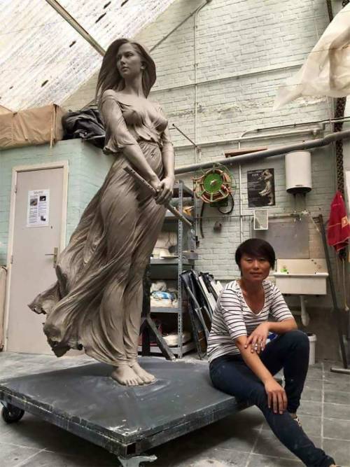 asymbina:  theeforvendetta:  gehayi:  radgoblin:  rita-repulsar:   lord-kitschener:  swagintherain:  setup and  punchline   The artist is luo li rong   The statue doesn’t have big enough titties to have been made by a man.   I know I’ve reblogged