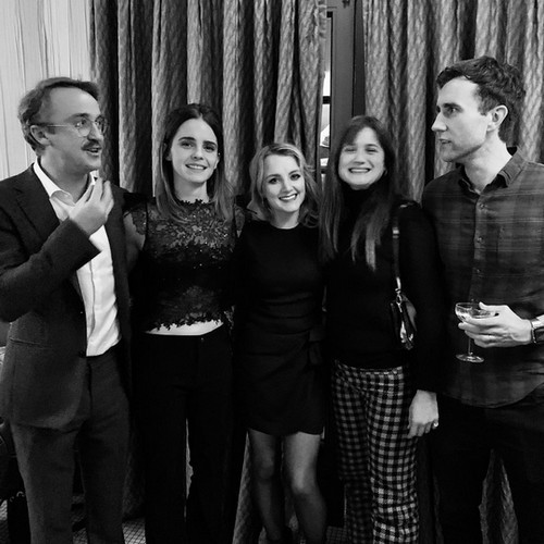 watsonlove:Merry Christmas from us.