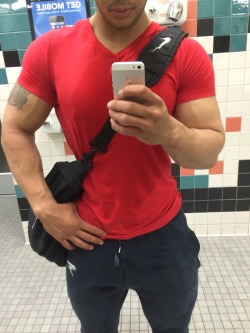 steadymirin:  blasian-aesthetics:  The pump