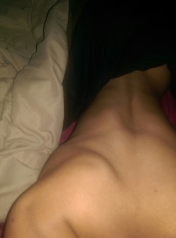 juseatme2day:  hotthickboys:  Follow the Blog http://hotthickboys.tumblr.com/  This made me rock