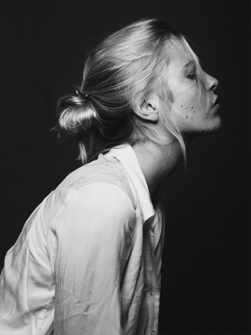 farbiedoll:  Claudia photographed by Guillaume Kayacan 