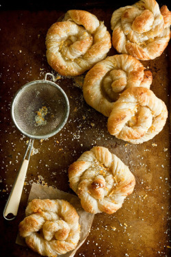 macaronsandpinkchampagne:  Orange Sugar Danish