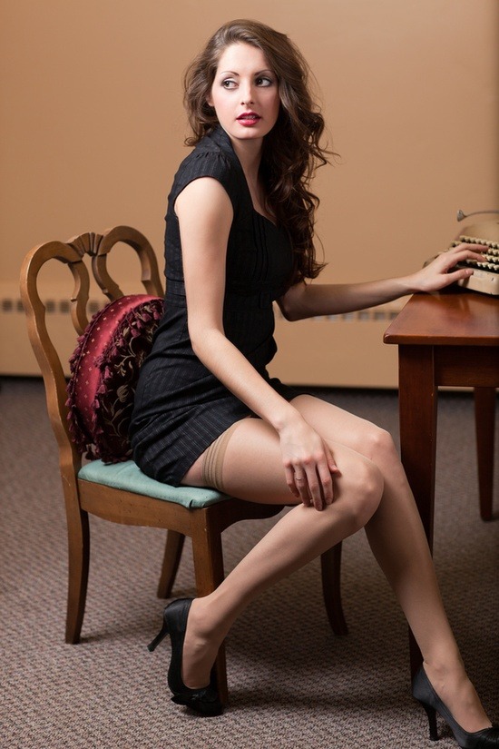 alternative-pinup:  Alternative Pin Up