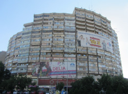architectureofdoom:   Blocul rotund, Bucharest  