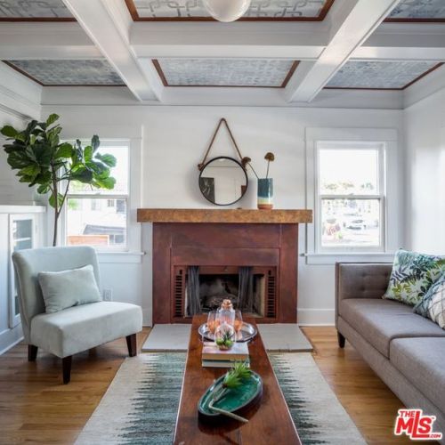 househunting:    述,000/3 br/1112 sq ft LA CA built in 1912 