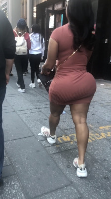 phatassesandhugetits:jhbootyisback:Phat Juicy Butt Cheeks Part 1Jesus 