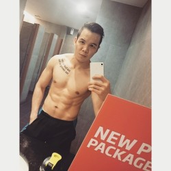 pepzime:  New #package….  #lol  #gym #workout #body #abs #sixpack #6pack #vline #fit #health #exercise #cardio  #fitness #physique #muscle  #weighttraining #healthyliving #livefit #fitspiration  #aesthetic #bkk #Thailand  (at Fitness First Central