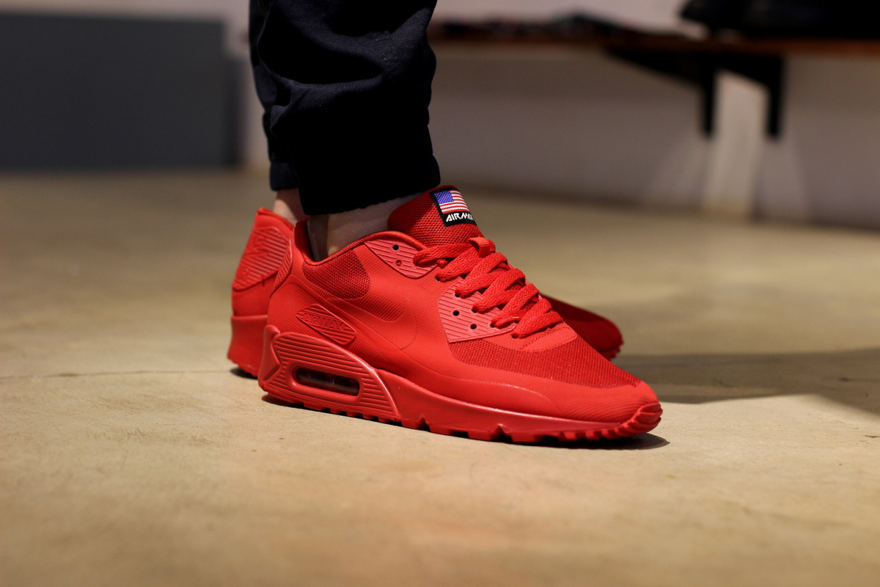 Correa Gladys Continental Nike Air Max 90 Hyperfuse 'Independence Day' Red... – Sweetsoles –  Sneakers, kicks and trainers.