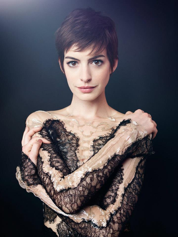 nikyheartbreaker:  Anne Hathaway ♥  