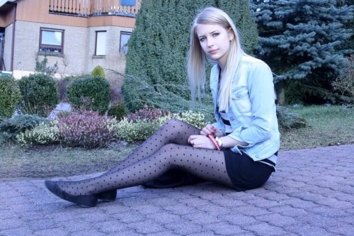 nylonuniverse:  Nylonuniverse