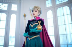 hannahberrie:  disneysfrozenguy:  vandariwuuuuutcosplay: