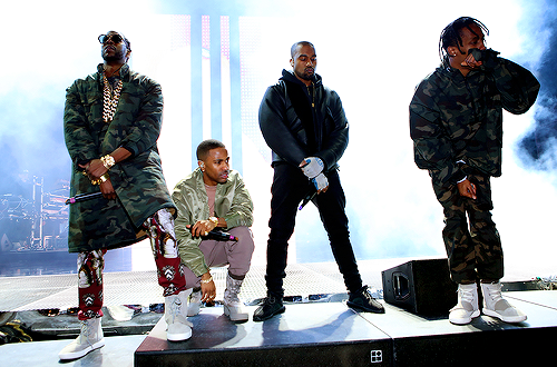 celebritiesofcolor: 2 Chainz, Fetty Wap, Kanye West and Travis Scott perform during