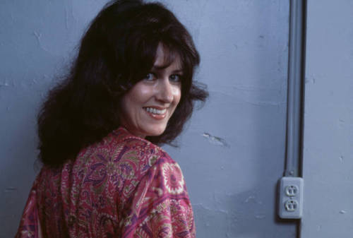 womenundertheinfluence:Grace Slick photographed by Michael Putland in New York, 1978. 