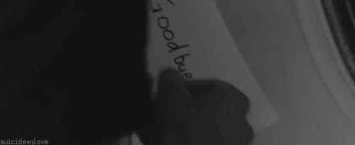 mixedwithsuiicide:  suicidemylove:  Have you ever read a friends suicide note? It’s one of the most horrible things you’ll ever experience in your life… I’m sorry if you have.  I hope I won’t have to. 