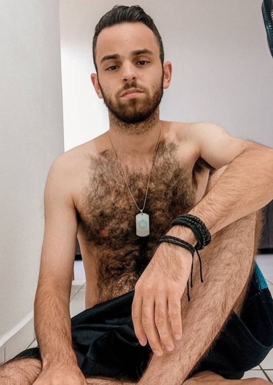 wis771:Instagram.com/iamclaudiolima#LesHommesPoilus #hairymen #hairy #bear #poilu #gay #gaybear #gaymens #hairychest #daddy #beard #gaybear #gayboy #scruff #hairymenaddict 