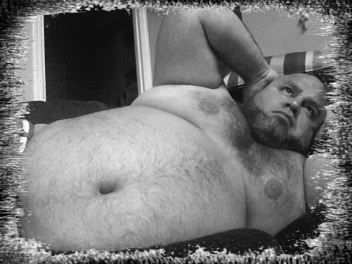 brit2ps:  thestubbycubby: dagoodbro:  what-makes-me-humpfff:  http://oxbear.tumblr.com/  Love fat cock!  FUCK YEAH!!!   Fat cock