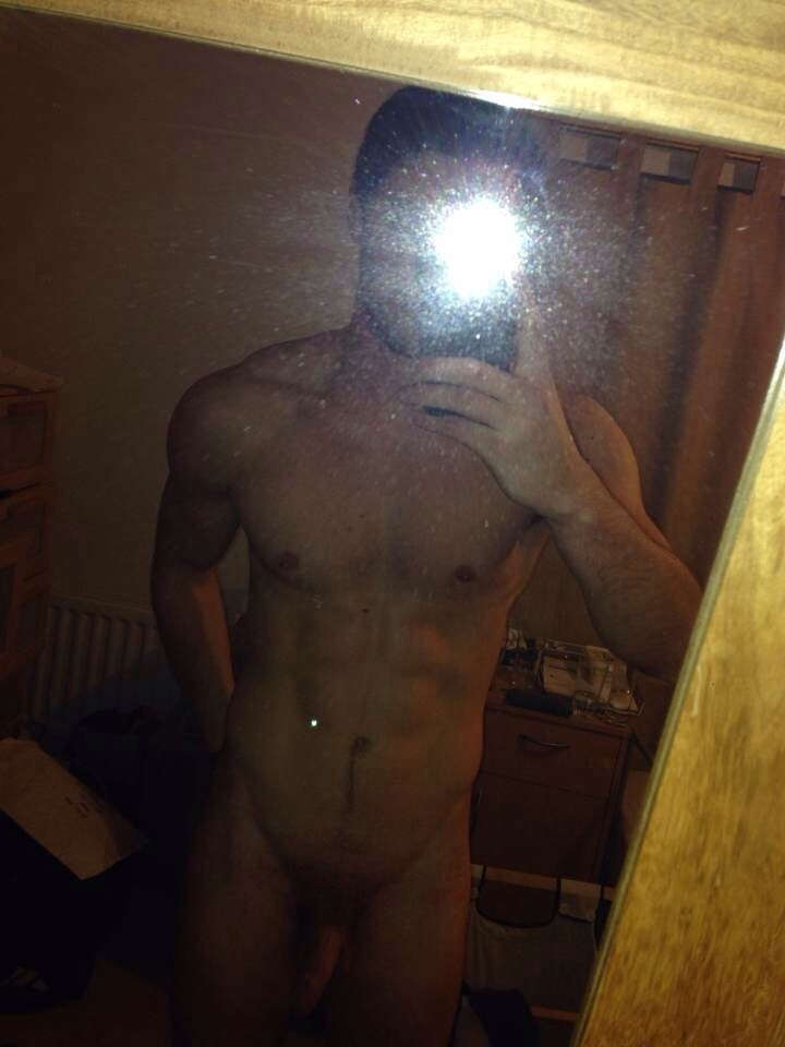 hungdudes:  James Straight uk