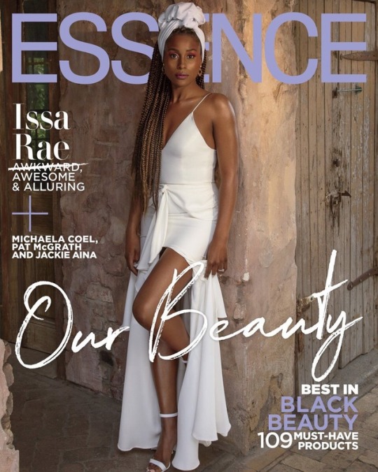 pocketsareeverything:     Issa Rae covers Essence Magazine.  