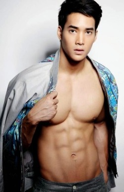 Viva!Asian hunks!