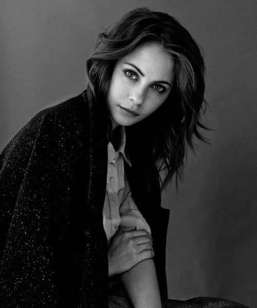 Happy Birthday to Willa Holland!(June 18, 1991)