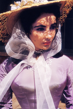 vintagegal:  Elizabeth Taylor in Raintree