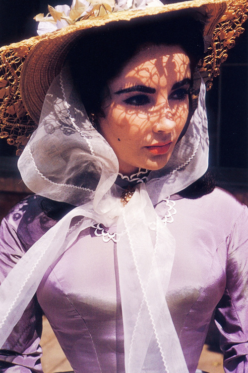 Porn Pics vintagegal:  Elizabeth Taylor in Raintree