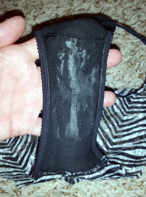 kiimapikkarit:stonerpanties:Weekend panties! Bottoms are fucked in thongsDM me for infoYummy yum!