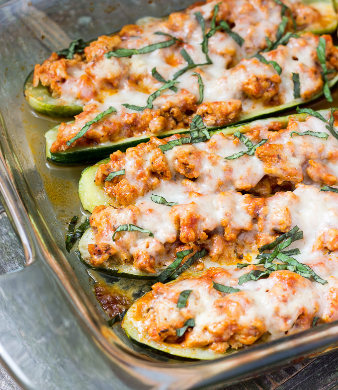 beautifulpicturesofhealthyfood:  Chicken Parmesan Zucchini Boats…RECIPE 