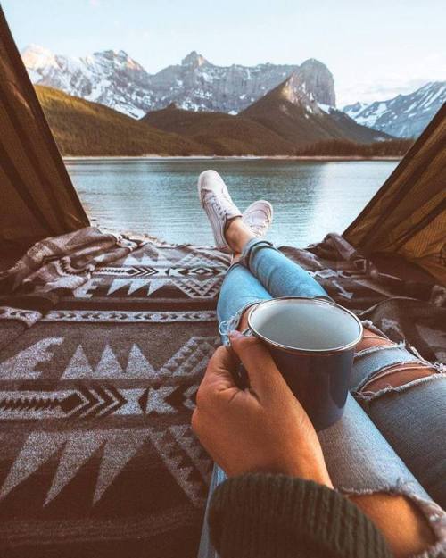 theadventurouslife4us - A little coffee and a lot of nature...