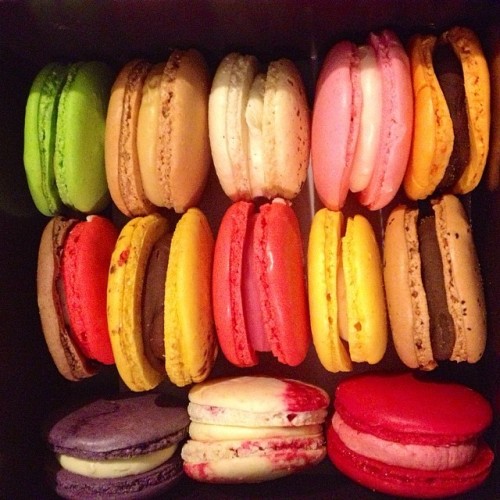 @MyLorchidee: Big box of #Fresh #NoFilter #Macaroons I got from L'Orchidēe on Friday to give to #Mama on #MothersDay too. Had them and they were #heavenly. Enough said. #MustTry #London #2014 #food #events #creativity #creative #desserts #tasty :)