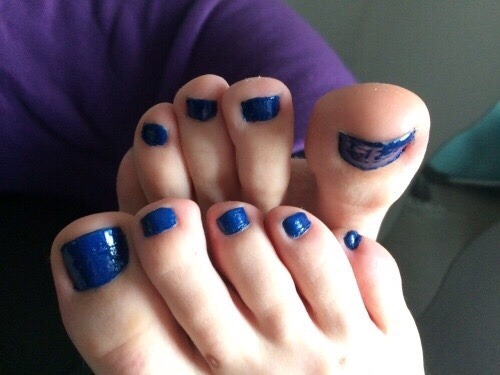 feetgirly86:  Cute nailpolish 😋