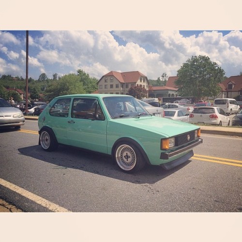 boostandboys:  Mmmm minty #sofresh #sowo #sowo2014 #mk1 #mk1meet  (at Cool River Tubing Company)