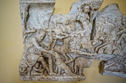 theladyintweed:Closeup of a sarcophagus panel depicting the myth of Endymion and Selene Roman 210 CE