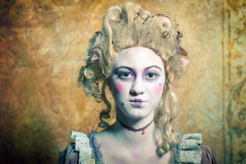 XXX melanieleandro:  Rotten Marie Antoinette photo