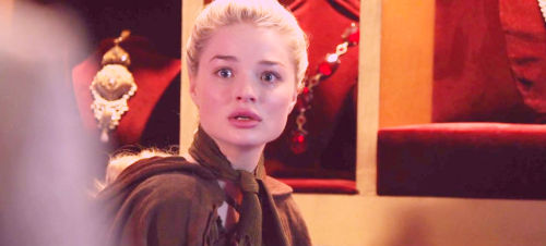 Once Upon A Time In Wonderland Appreciation WeekDay 1-Favourite CharacterAnastasia/The Red Queen