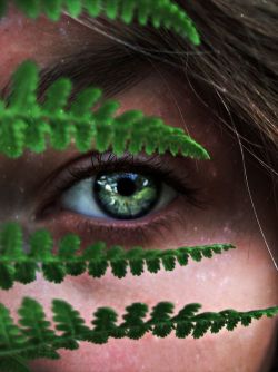 brattling:  midnightinparis:  emerald eyes   Oh sweet, I’ve taken pics like this too, so cool.