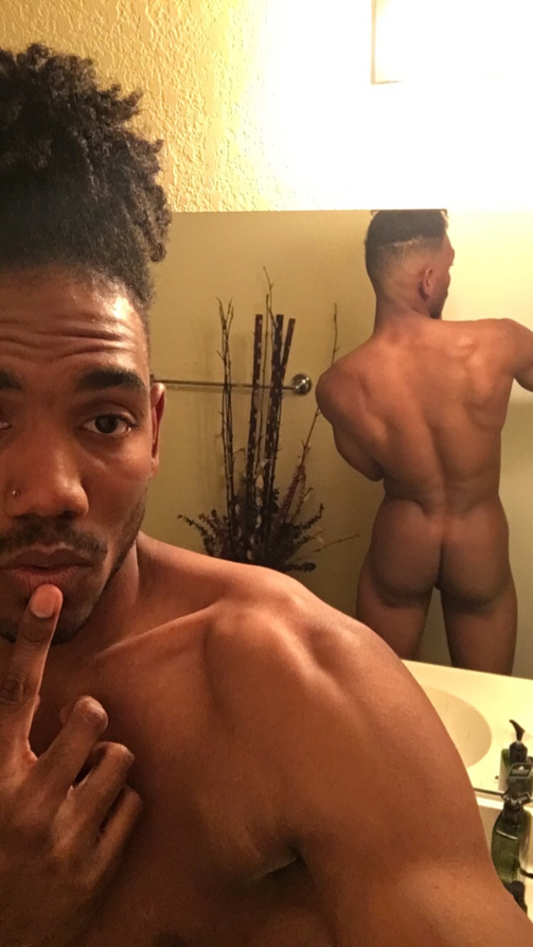 adonisdynasty: w6ter:  when you post pics on accident but not really  ADONISDYNASTY.TUMBLR.COM#SEXY