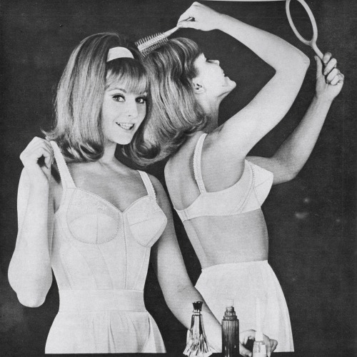 jeanjeanie61:  Silhouette Ad - 1965 foter.com