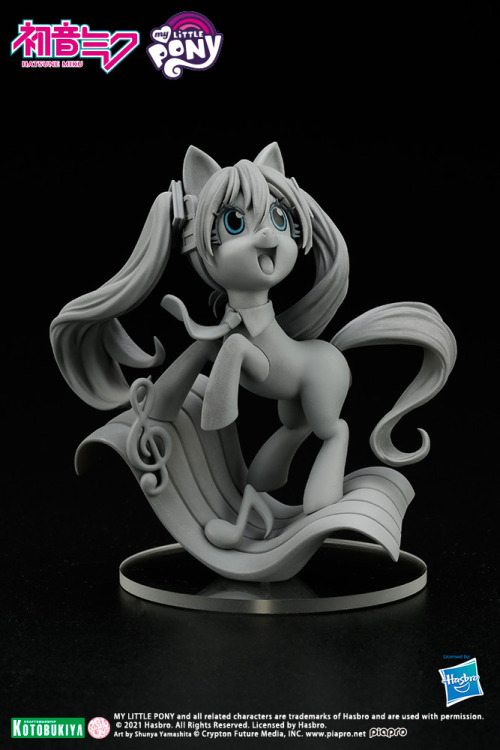 My Little Pony x Hatsune Miku Kotobukiya BISHOUJO sculpt!More info coming soon!Source