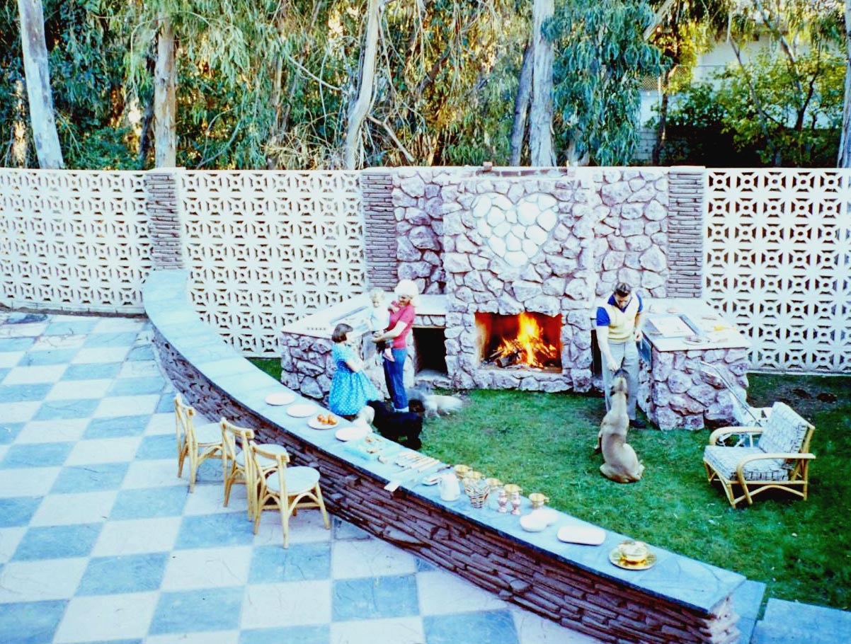 hollywoodlady:    Jayne Mansfield’s Pink Palace   In November 1957, shortly before