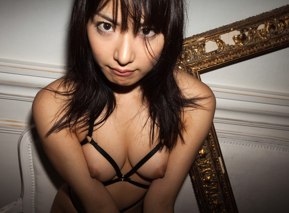 ctjin:  えすぶろ 元グラビアアイドルの18歳AV女優の由愛可奈可愛すぎワロタｗｗ