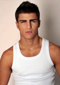 Joselito28:  Easternchap Follow Me : Www.joselito28.Tumblr.com