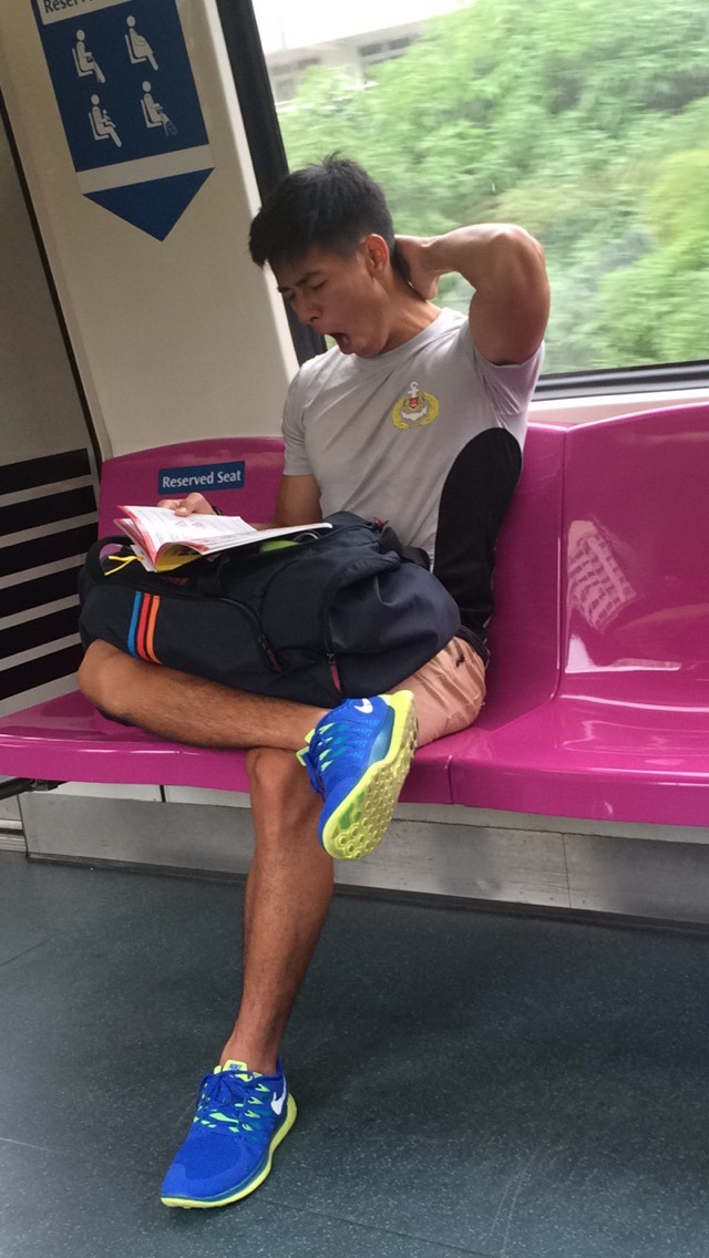 merlionboys:  Fan Submission: ‘Navy hunk on MRT’ Taking the train can be tiring