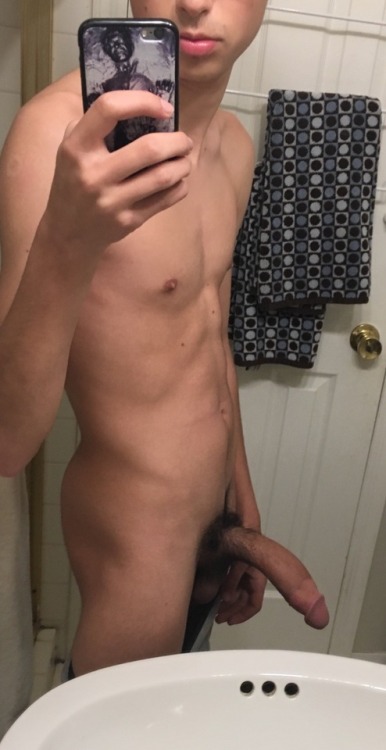 the21stmale:  http://the21stmale.tumblr.com porn pictures